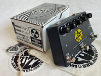M.A.D. (Musically Assured Destruction) FUZZ-OCTAVE-SWELL – AcidFuzz